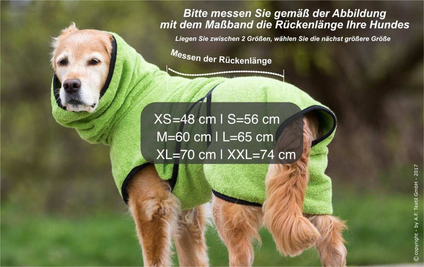 Original DRYUP Cape in Hell-Grün – Hundebademantel für drinnen und draußen, perfekt für nasse Abenteuer.