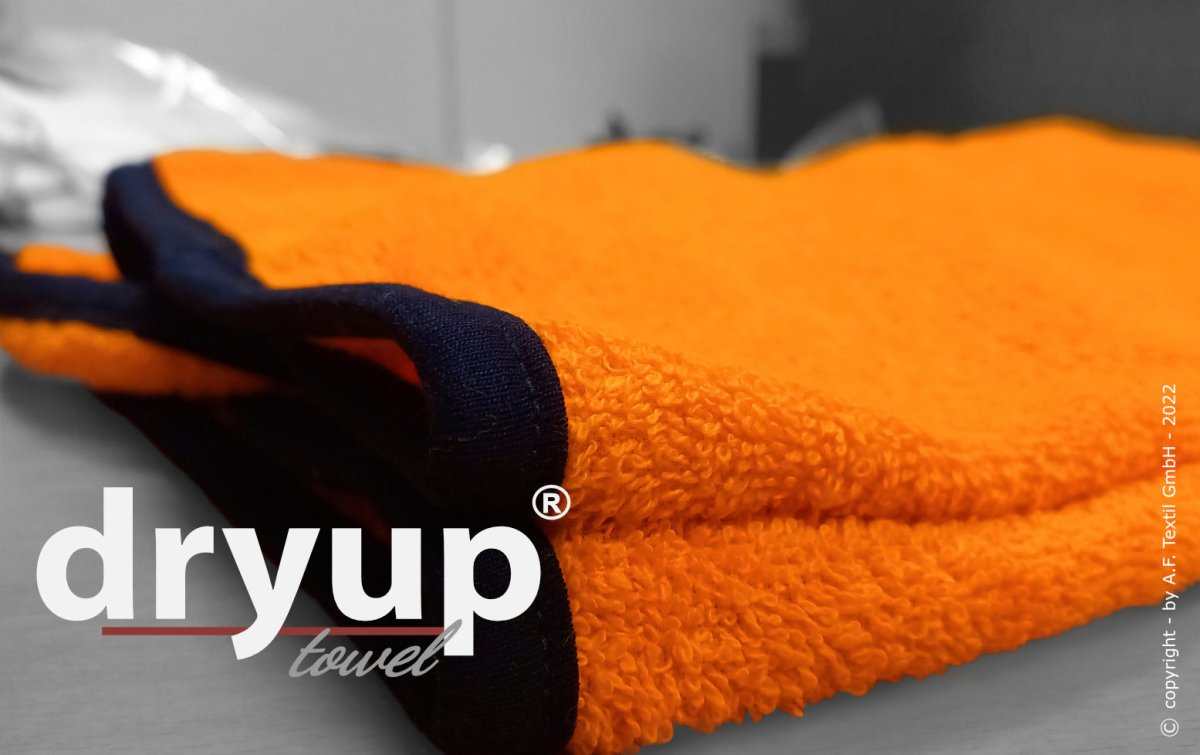 Praktisches Hunde-Handtuch aus Baumwoll-Frottee – actionfactory Handtuch in Orange für trockene Pfoten und sauberes Zuhause